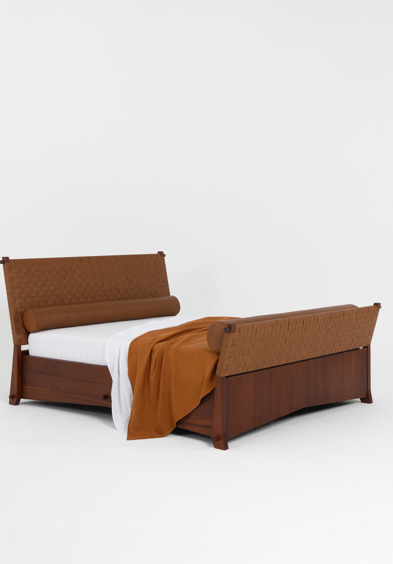 Delhos Bed