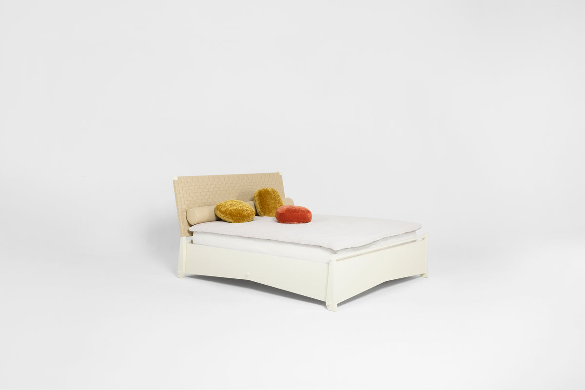Delhos Bed